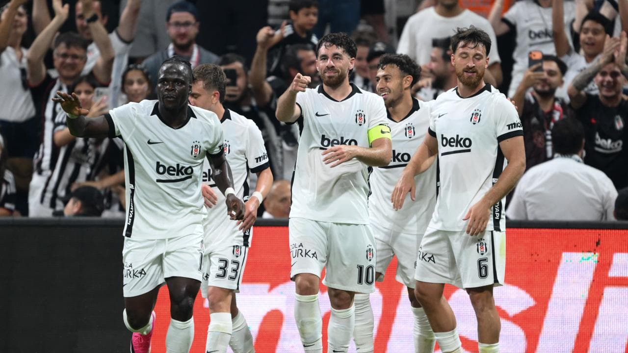 Beşiktaş, Midtjylland'ı 10 mağlup etti