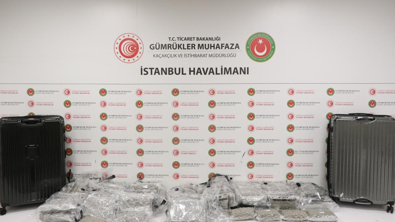 İstanbul Havalimanı'nda 34 kilogram uyuşturucu ele geçirildi