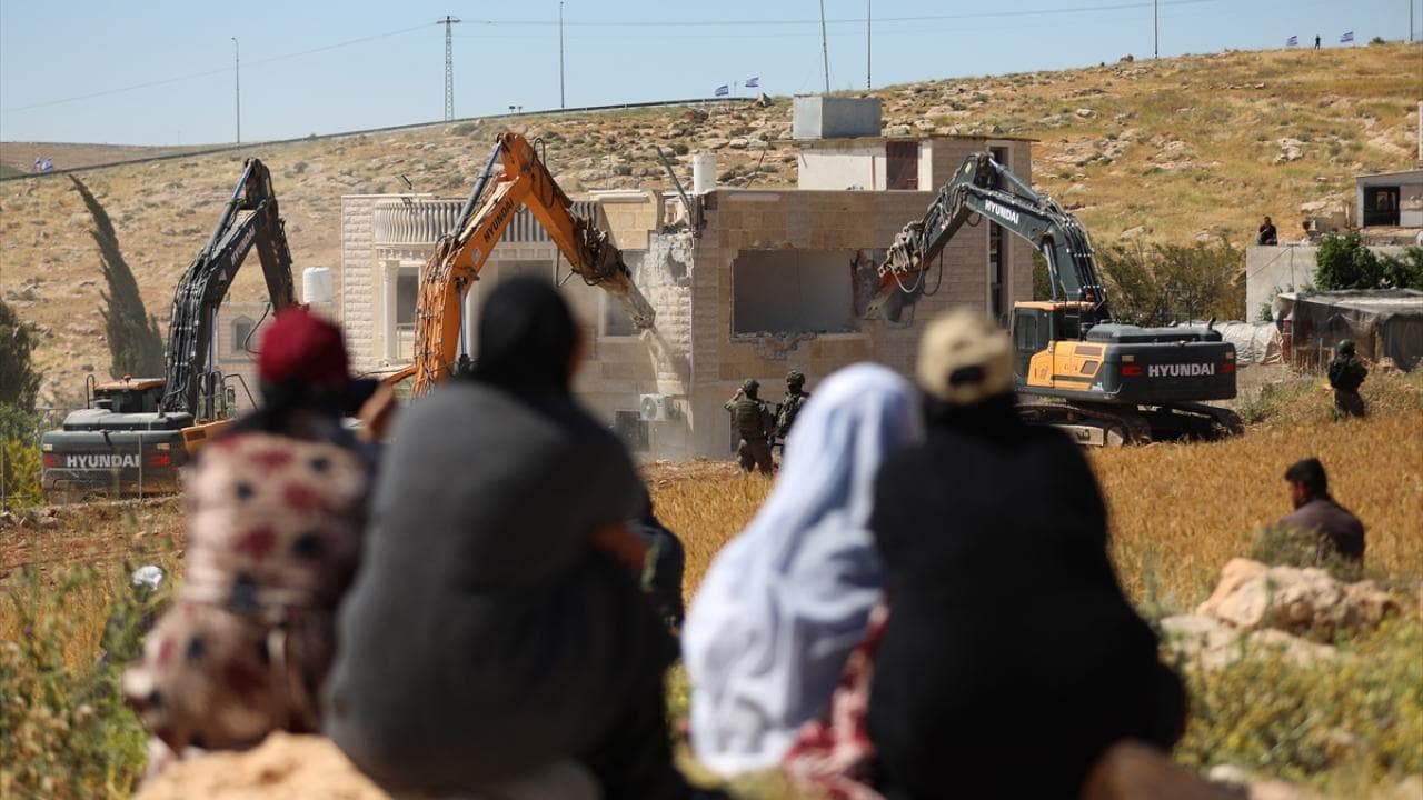 Filistin topraklarını gasbeden İsrailliler, kaçırma ve şiddetle Filistinlileri topraklarından koparmaya çalışıyor