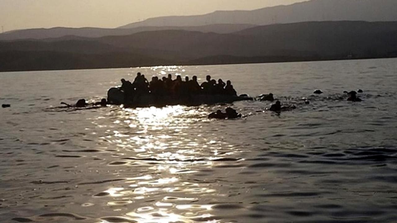 İspanya'nın Kanarya Adaları'na son bir haftada 1260 düzensiz göçmen geldi