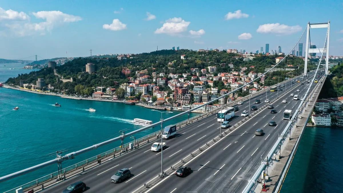 FSM Köprüsü'nden geçen araç sayısı 2,3 milyara yaklaştı