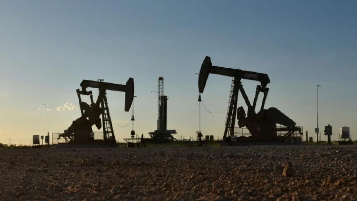 Brent petrolün varili 72,15 dolardan işlem görüyor