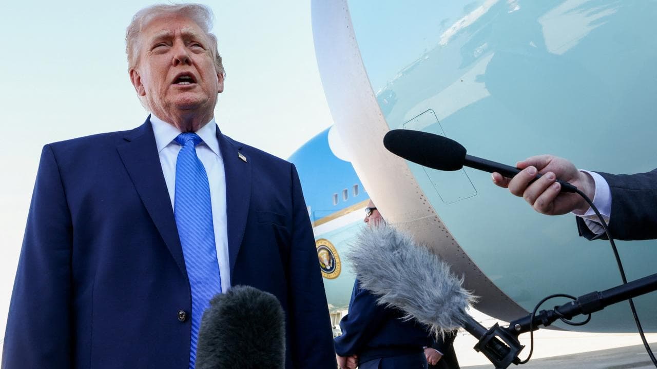 Trump'ın yeni başkanlık uçağının öncekinde bulunan bazı savunma önlemlerine sahip olmadığı iddiası