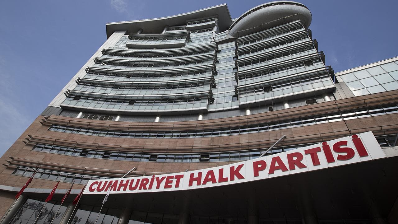 CHP'de 14 ilde yeni görevlendirme ve 7 ilde görevden alma yapıldı