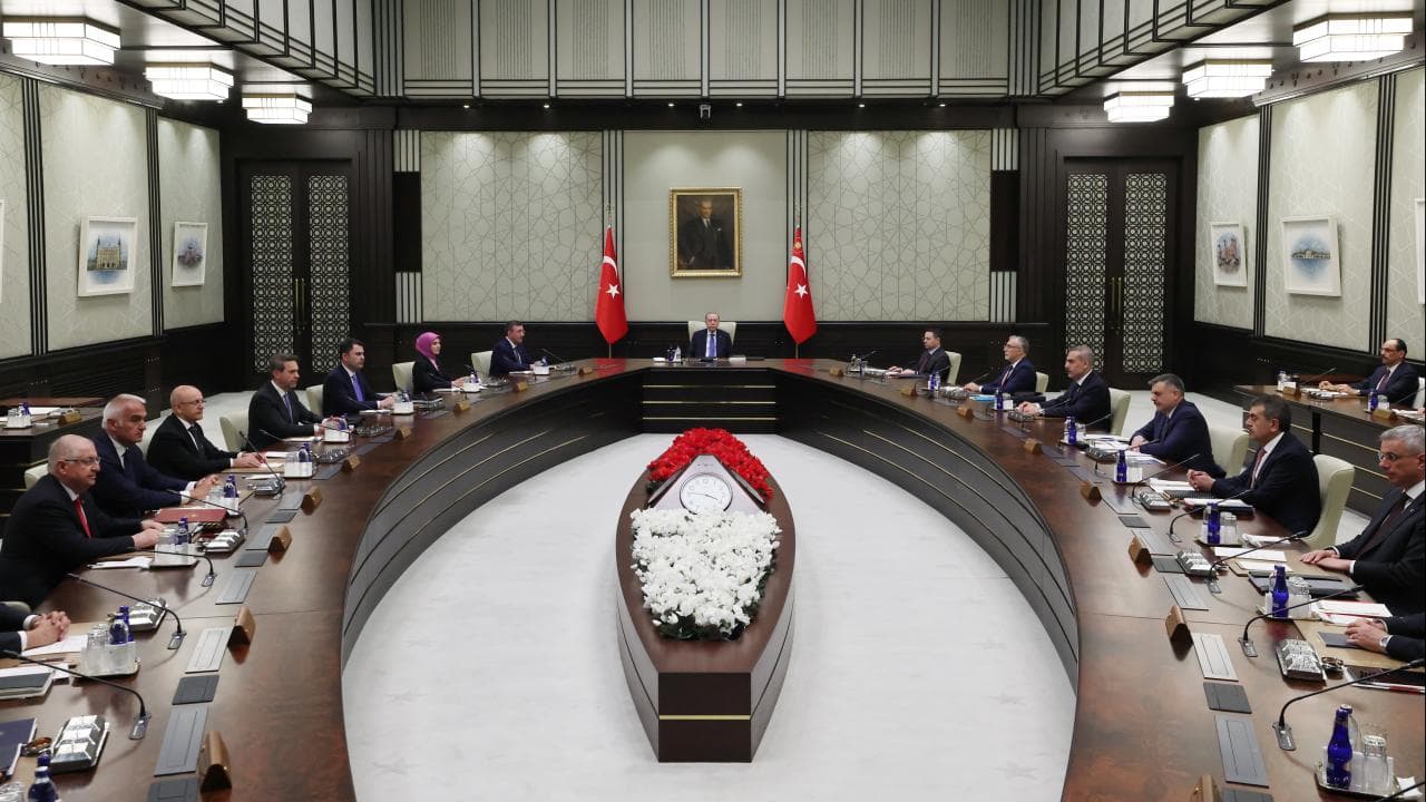 Kabine, yeni haftanın ilk gününde toplanacak