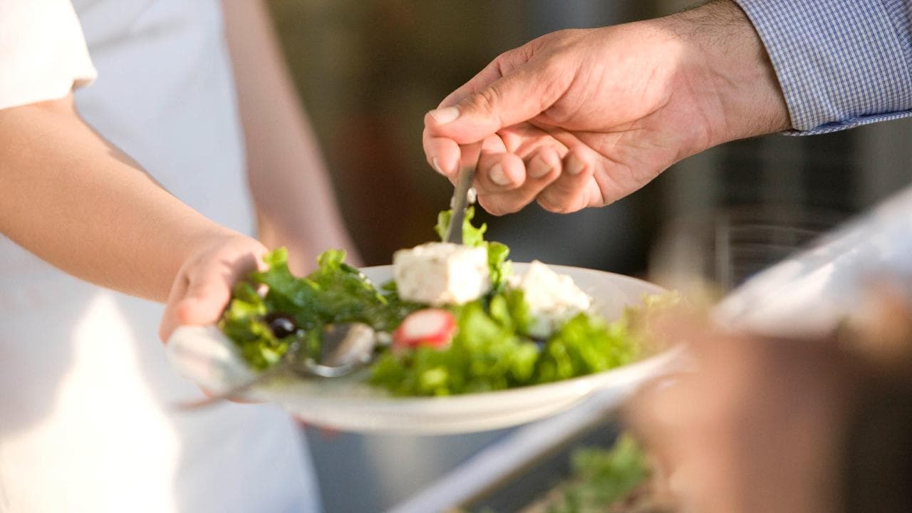 Salatadaki gizli tehlike: ABD'de binlerce kişi hastanelik oldu