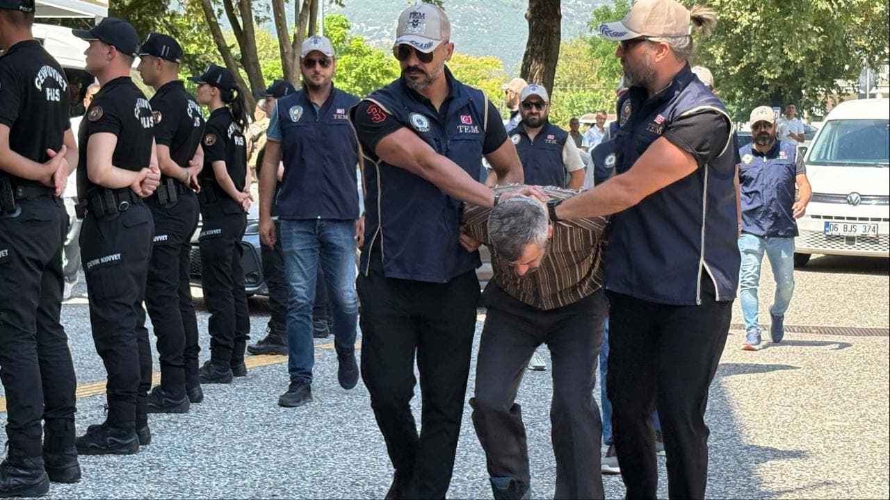 FETÖ'nün suikast timindeki terörist Karatepe itirafçı olmak istedi
