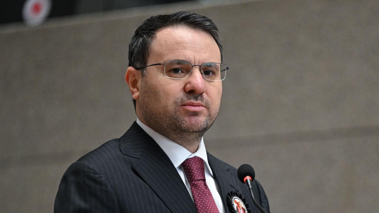 Bakan Gürlek, Behçet Oktayın ailesini kabul etti