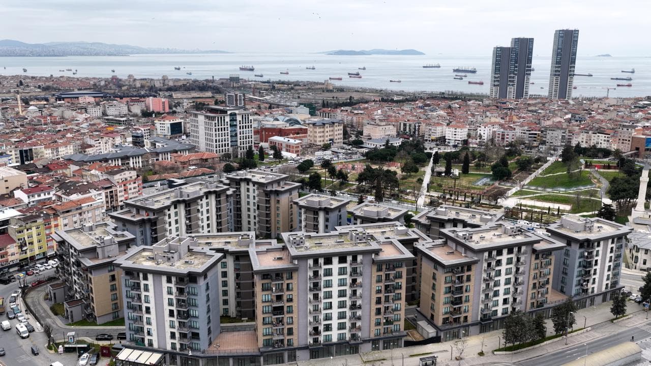 Zeytinburnu'nda kentsel dönüşüm seferberliği: 67 bina Yarısı Bizden ile dönüşüyor