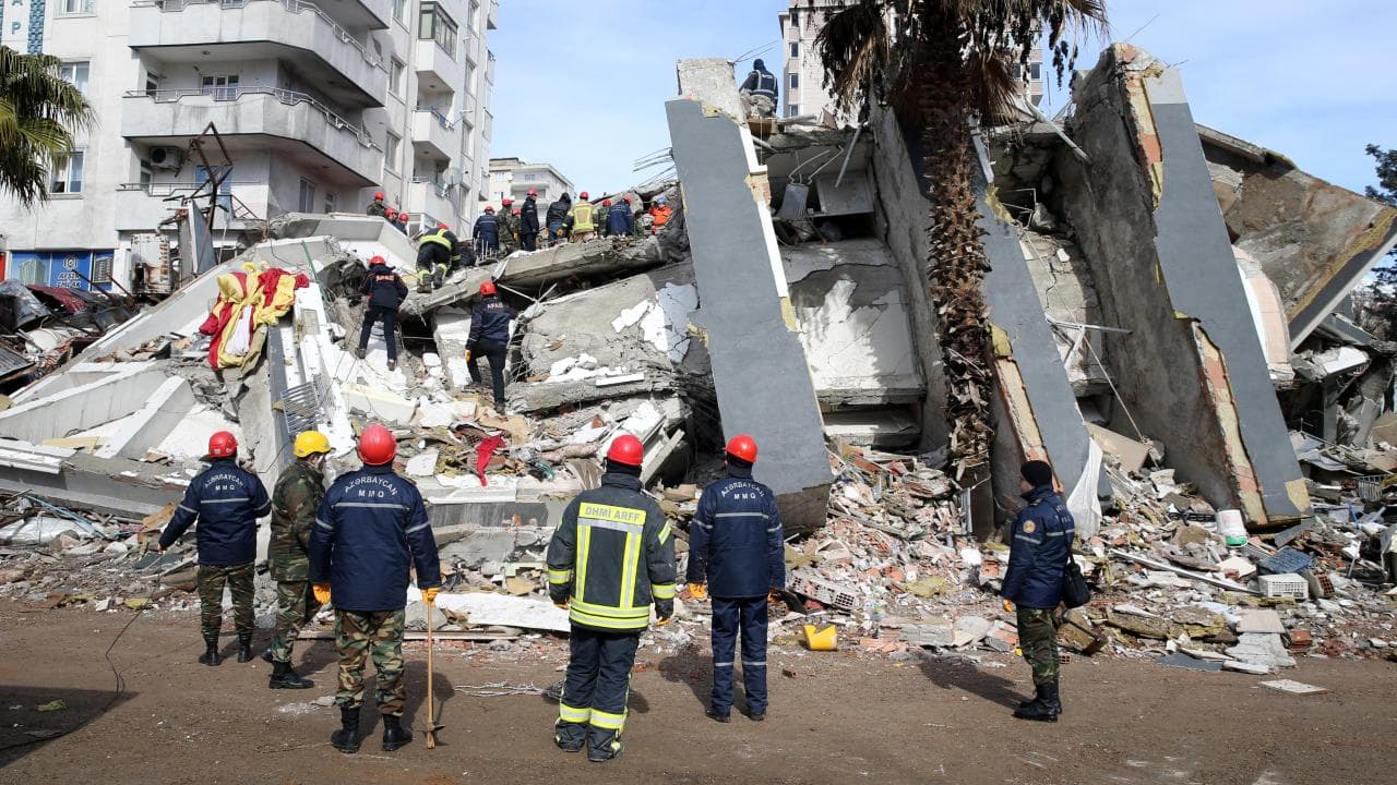 Depremde 35 kişinin öldüğü Ezgi Apartmanı davasında karar